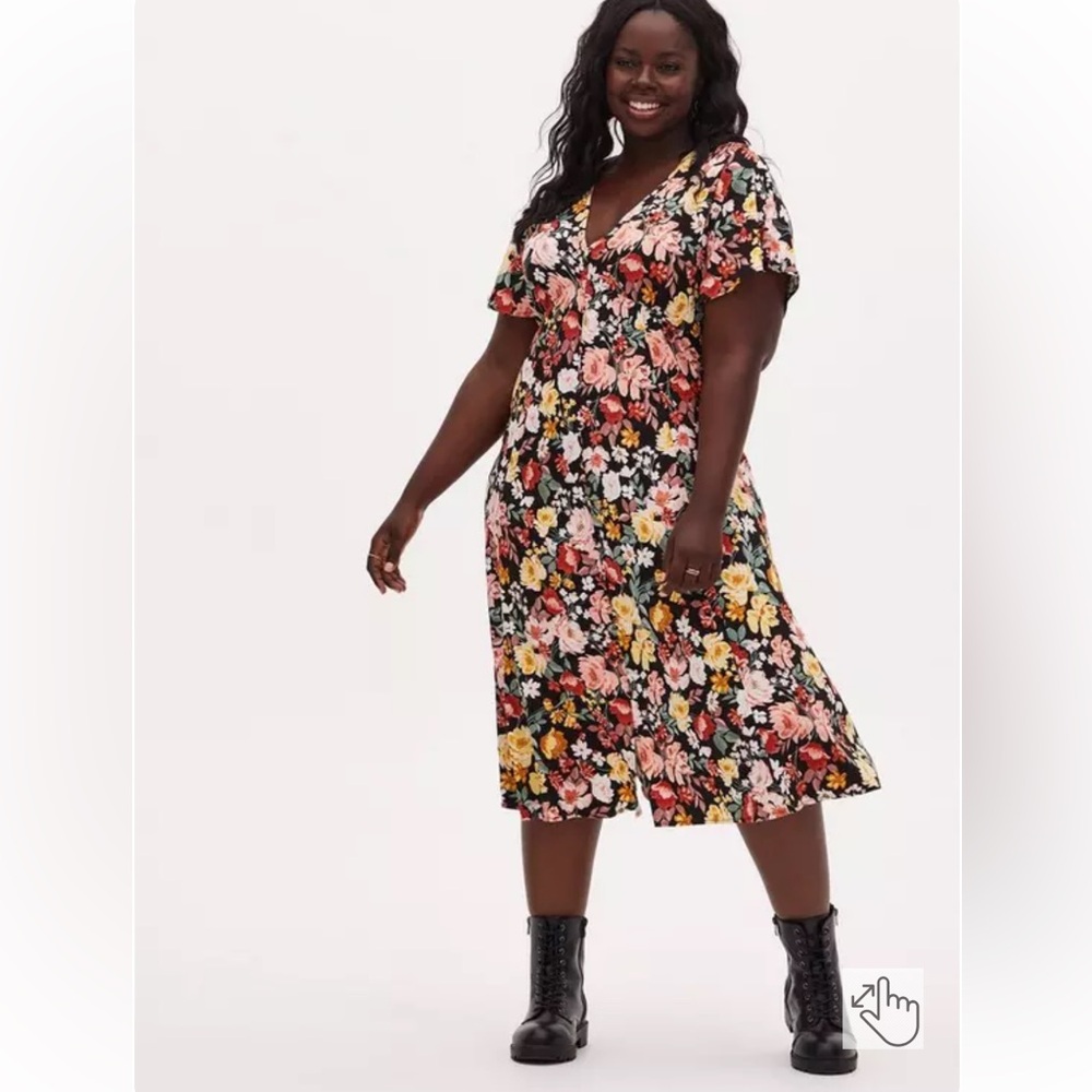 Torrid Black Floral Challis Button Front Midi Dress